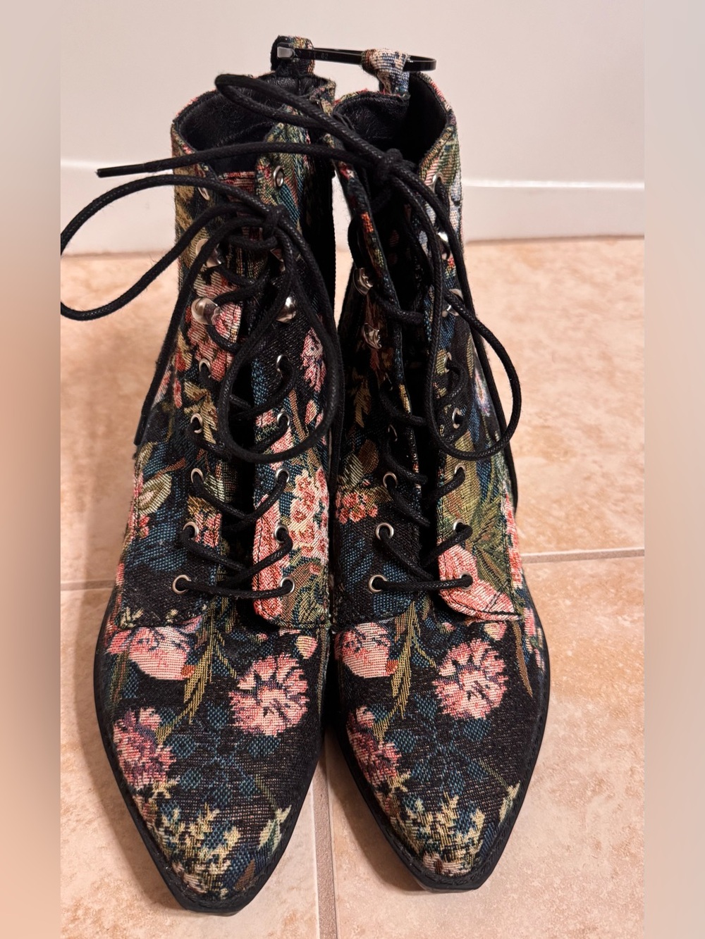Women’s Tapestry Floral Booties size 9